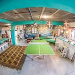 Surf Camp San Sebastian Partyhostel *