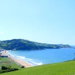 Surf Camp San Sebastian Partyhostel * Aia