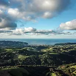 Bed and breakfast Surf Camp San Sebastian Partyhostel *