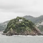 Surf Camp San Sebastian Partyhostel Aia