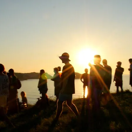 فندق مبيت وإفطار Surf Camp San Sebastian Partyhostel Aia