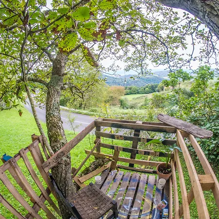 فندق مبيت وإفطار Surf Camp San Sebastian Partyhostel