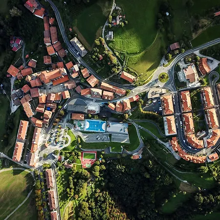 Surf Camp San Sebastian Partyhostel Bed & Breakfast *