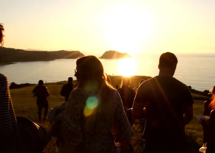 Surf Camp San Sebastian Partyhostel Bed & Breakfast