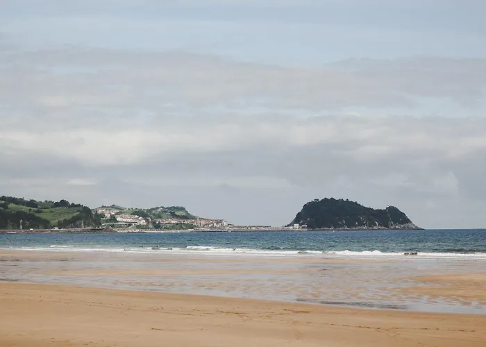 Surf Camp San Sebastian Partyhostel *