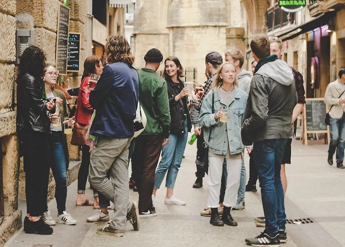 Surf Camp San Sebastian Partyhostel Bed & Breakfast Aia