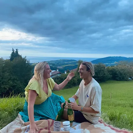 Couette-café Surf Camp San Sebastian Partyhostel