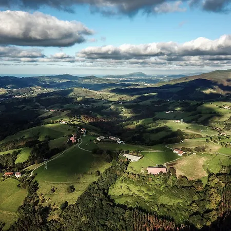 Couette-café Surf Camp San Sebastian Partyhostel