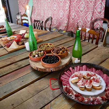 Surf Camp San Sebastian Partyhostel Aia