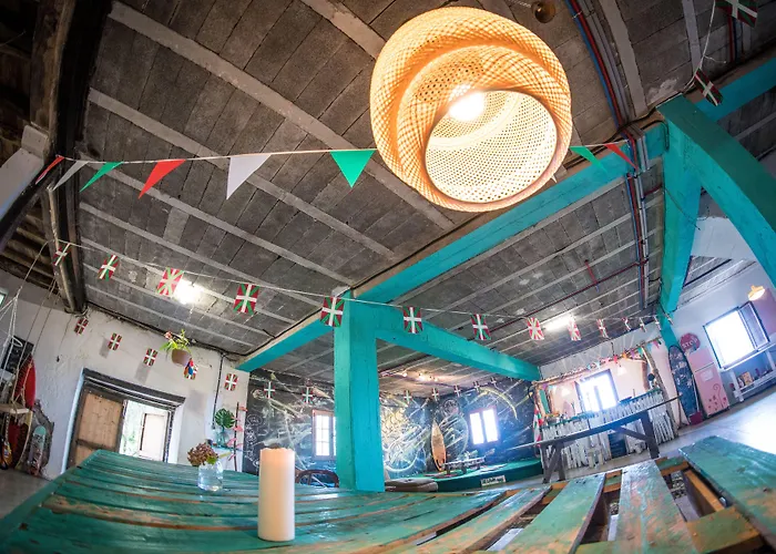 Surf Camp San Sebastian Partyhostel Aia