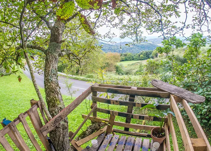 Bed & Breakfast Surf Camp San Sebastian Partyhostel