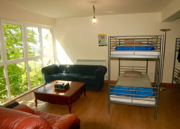 Surf Camp San Sebastian Partyhostel *