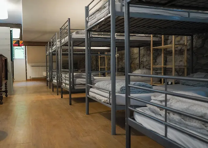 Surf Camp San Sebastian Partyhostel Bed & Breakfast Aia